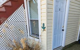 One Bedroom Few Blocks From The Beach And Tropicana Casino