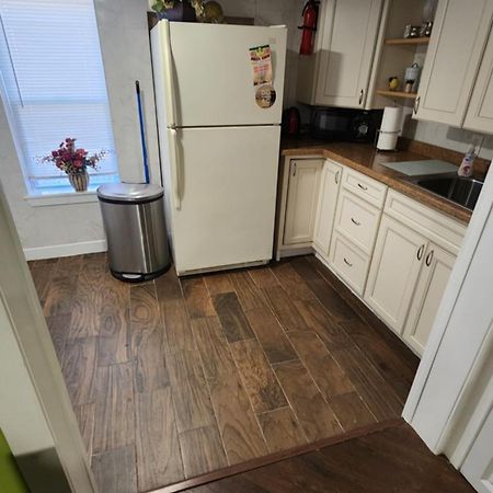 One Bedroom Few Blocks From The Beach And Tropicana Casino Atlantic City Exterior photo